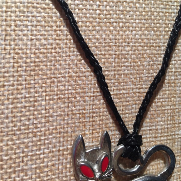 Silver Cat & Rope Necklace - Picture 7 of 8